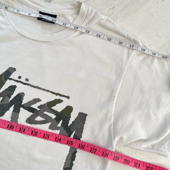 Y2K STUSSY White Tee with Olive & Black Camo Logo, Size Medium - Picture 7 of 10